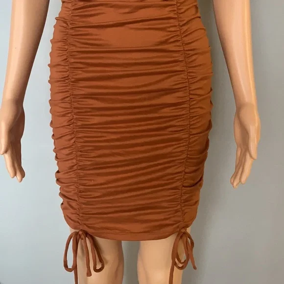 Dress - Picture 3 of 5